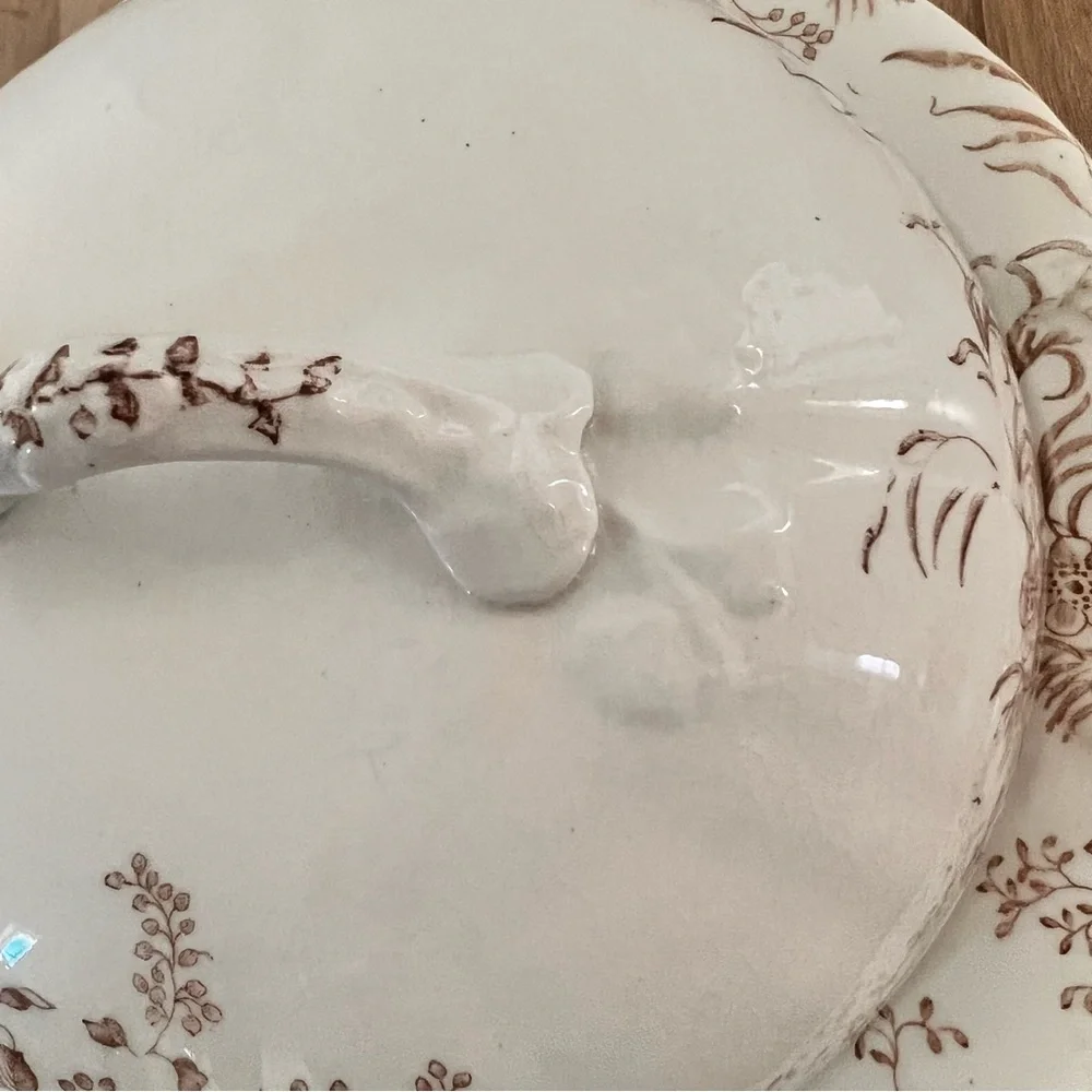 Antique 1881 F. Winkle & Co. SURREY FENTON FAIENCE England‎ 181003 - Soup Bowl
